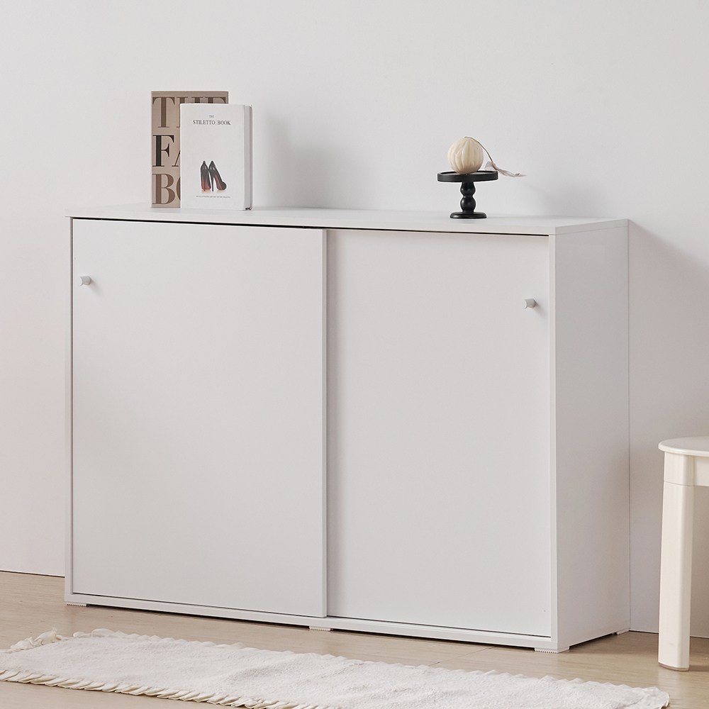 퍼니하우스 미니멀 E0 폭좁은 다용도 미닫이 수납장 1200 3단 선반 81,000원