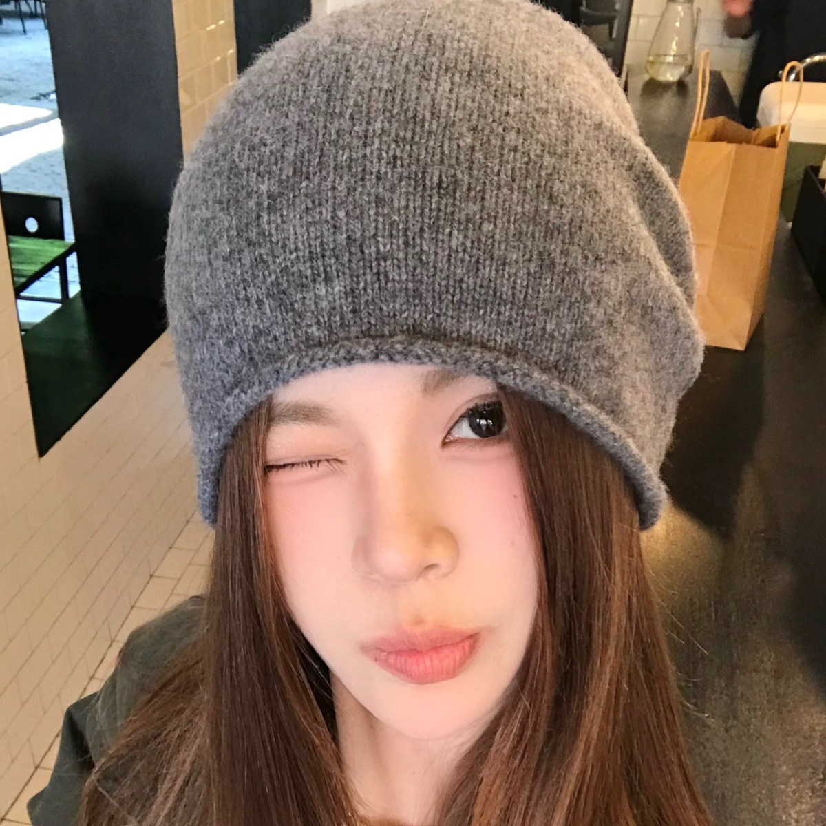 여성 모자 울 니트모자 두꺼운 모자 방한모 꽈배기 니트 모자 솔리드 니트모자 double in in ACC1366 19,900원