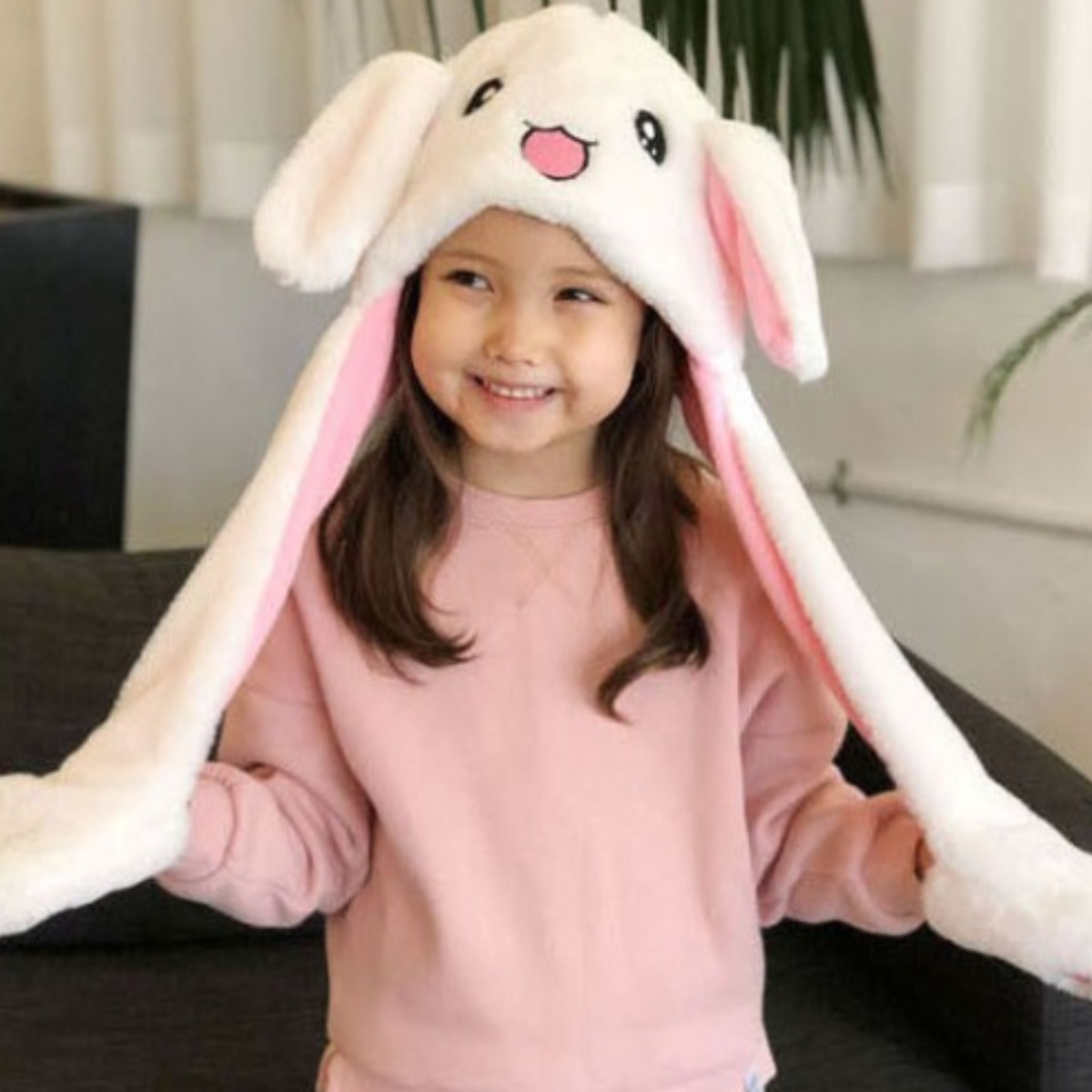 KC인증 토끼모자 어린이집선물 유아동 아기 키즈 단체선물 선물상자+움직이는 토끼귀모자 답례품 모자 명절 크리스마스 선물 선물박스 9,900원