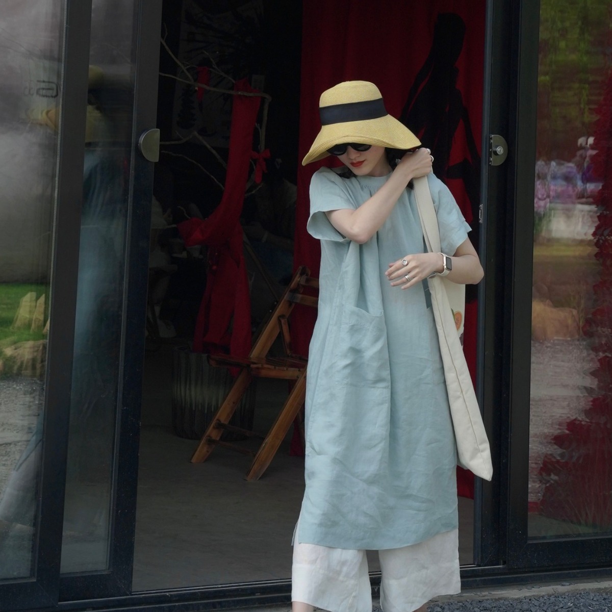 비아이와이 여성 여름  데일리룩 라운드넥 큰포켓 롱원피스 DH1281 32,000원