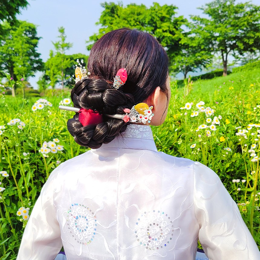 레오넬 은가비_대비녀 7색 (장잠) 쪽머리 비녀 한복뒤꽂이 머리핀 악세사리 한복비녀 머리장식 혼주뒤꽂이 ( 대비녀 단품 ) 43,900원