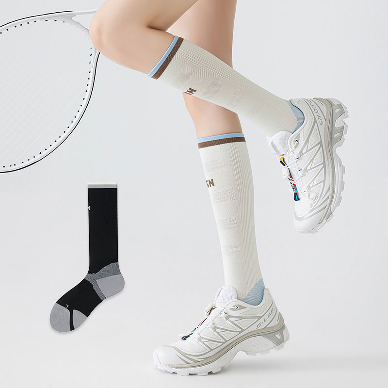 MJLP 여성 미끄럼 방지 봄여름 니삭스 패션 슬림 롱 양말 압박 중목 양말 반장 양말 배색 장목 양말 운동 다리 보온대 필라테스 1족 세트 14,990원