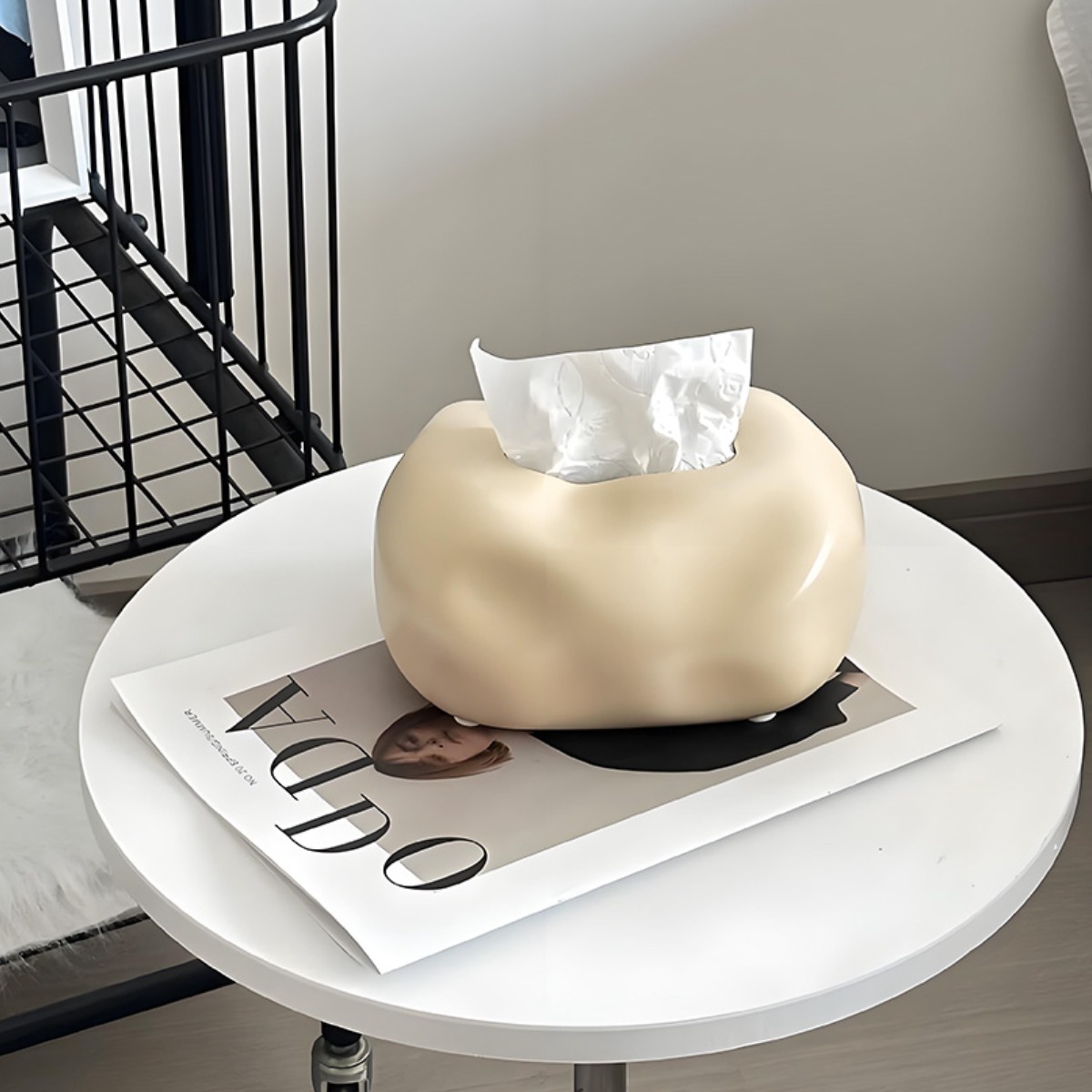 엠컴퍼니 예쁜 세라믹 티슈 케이스 뽑아쓰는 인테리어 오브제 각티슈 도자기 화장지 커버 고급 곽티슈 홀더 디자인 휴지 보관 케이스 4컬러 [object-548786546], beige 베이지, 1개 25,500원