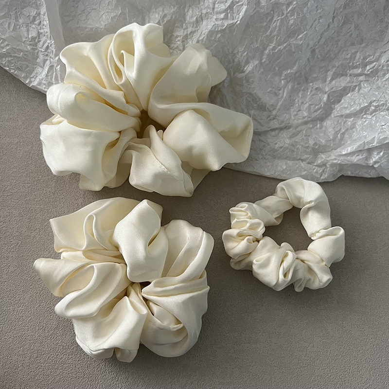 [3종세트] 새틴 실크 헤어 곱창밴드 곱창끈 곱창머리끈 스크런치 머리끈 대형 중형 미니 세트 8,900원