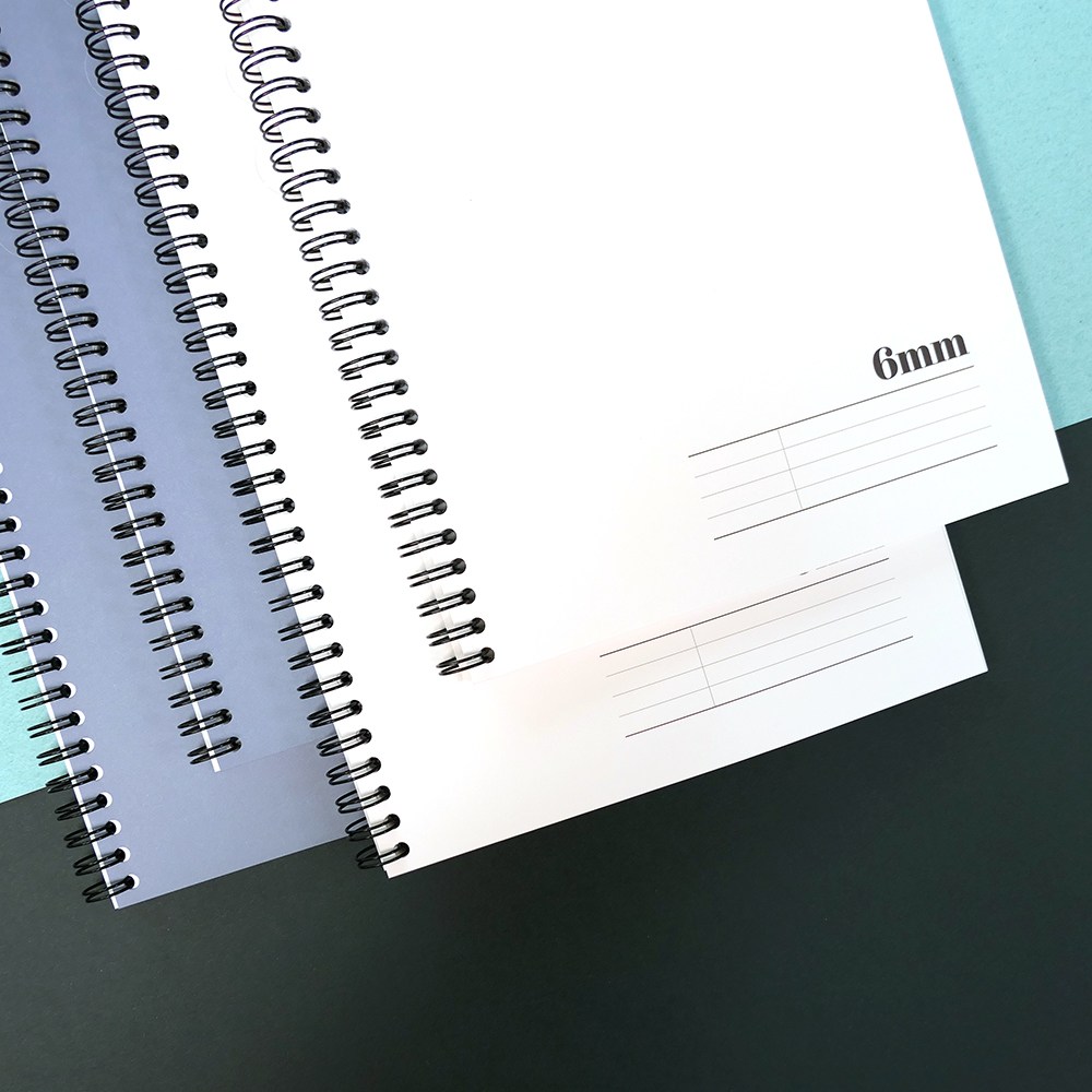 건망증GMZ 스프링 라인노트 6mm 4권세트 (네이비2권 +화이트2권) 14,400원