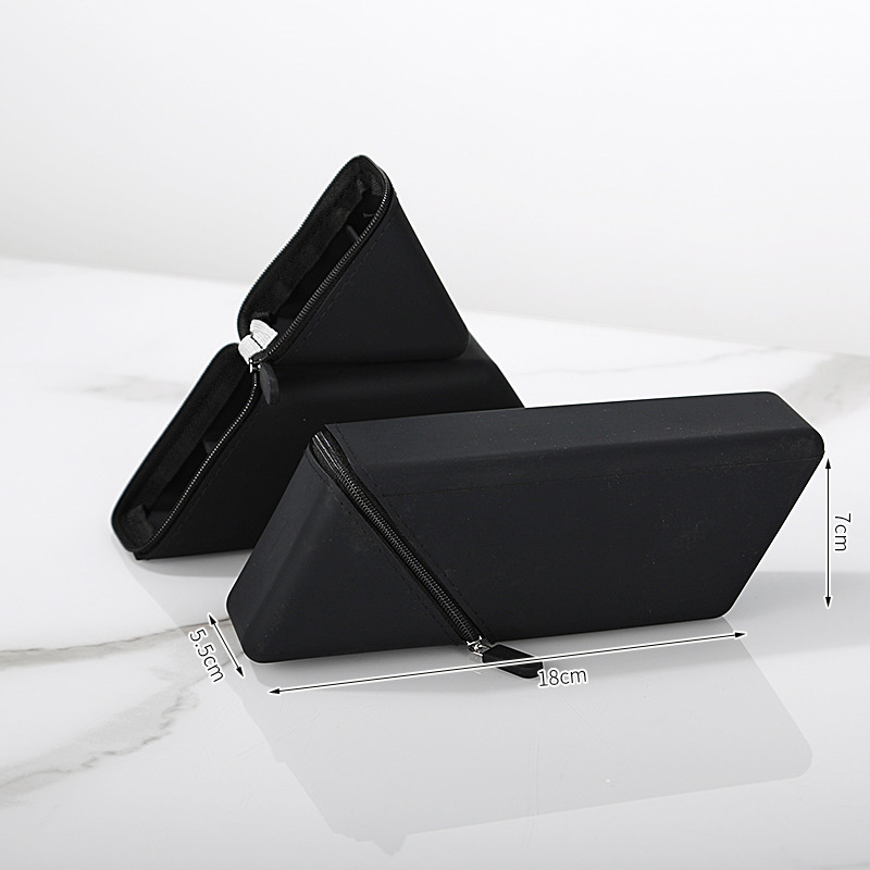 이지몰 스탠드형 실리콘 사선 필통 특이한 학생 펜 케이스 5,040원