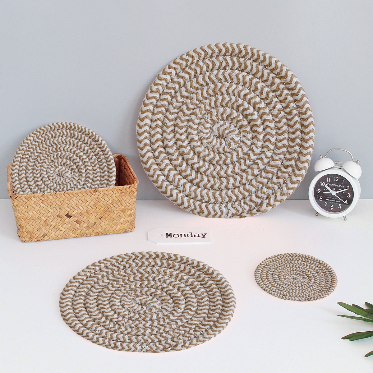 엘리펀트 면실 손짜임 냄비 받침 30cm 1개, 24cm 1개, 18cm 2개, 컵받침 12cm 4개 총 8개 1세트 27,900원