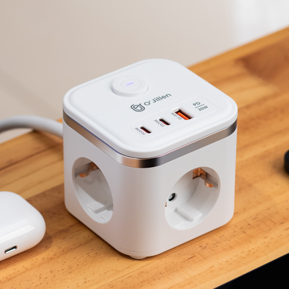 오지렌 고속충전 고용량 큐브 멀티탭 1.8m 20,900원