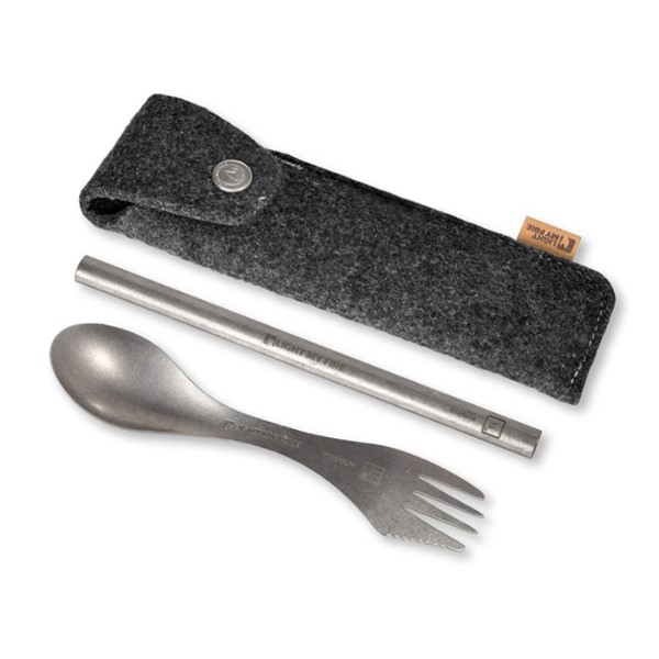 [LIGHT MY FIRE] 스웨덴 오리지널 티타늄 스포크/스트로우 키트 (케이스 포함) Sweden Original Titanium Spork n Straw Kit 54,000원