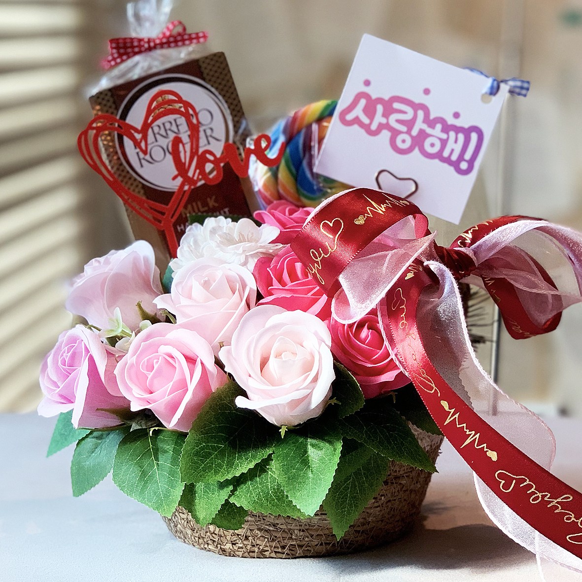 화이트데이선물 화이트데이꽃다발 초콜릿 사탕 프로포즈 여친선물 비누꽃 바이올렛꽃다발 32,800원