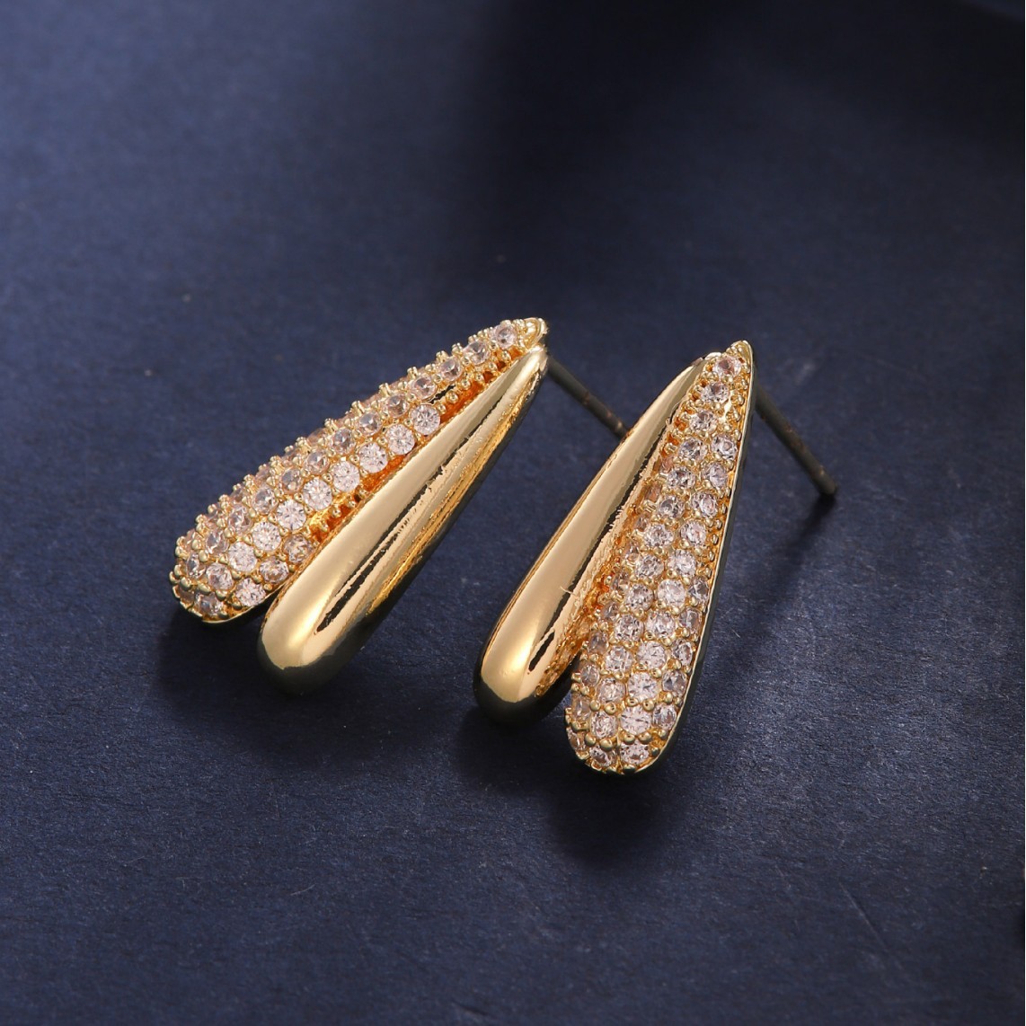 [Ramlove] 18K 골드톤 S925 실버 랩그로운 다이아몬드 테어 드롭 귀걸이 CLX-SP011 38,000원