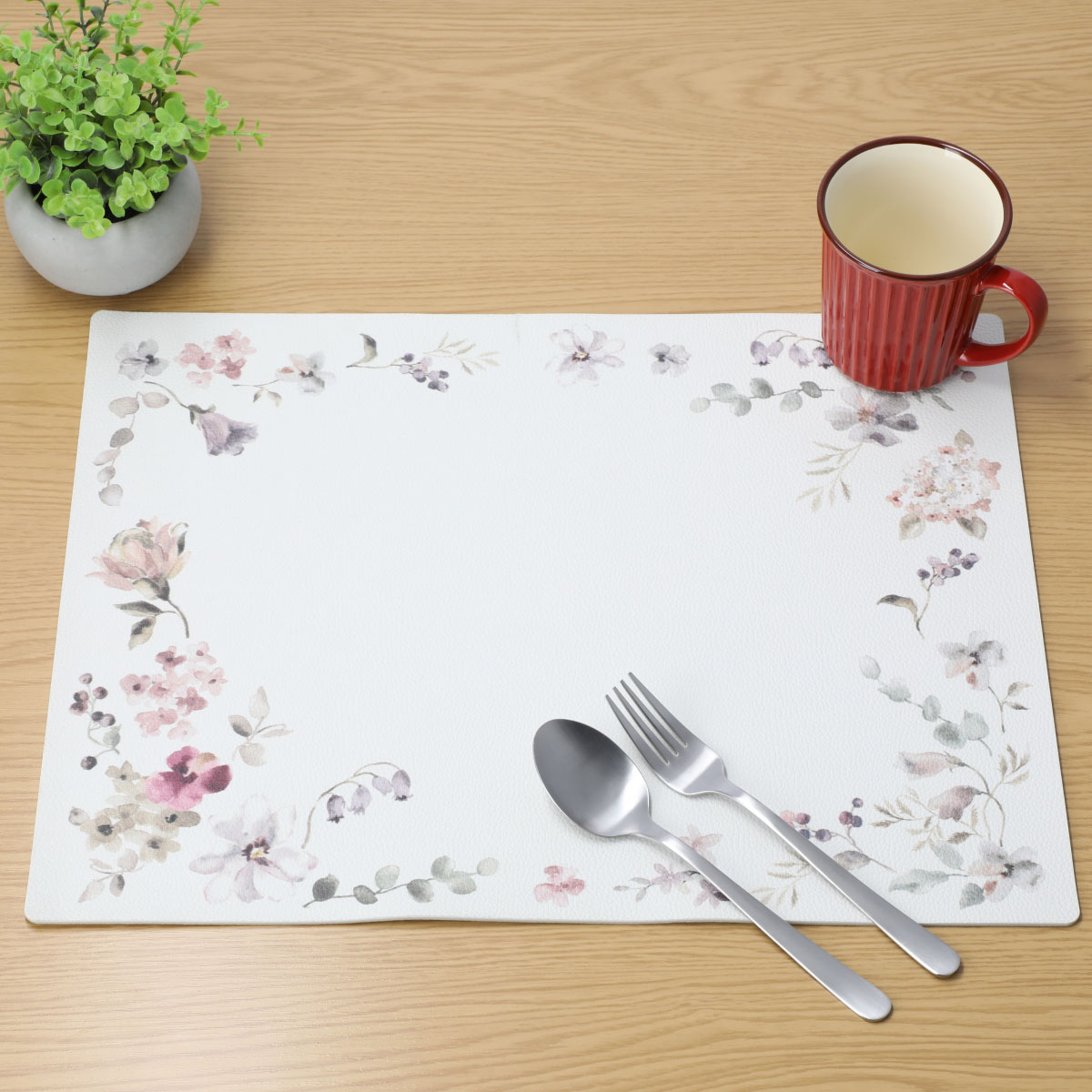 니토리 쿠팡수입 PVC 테이블매트 2개입 7,030원