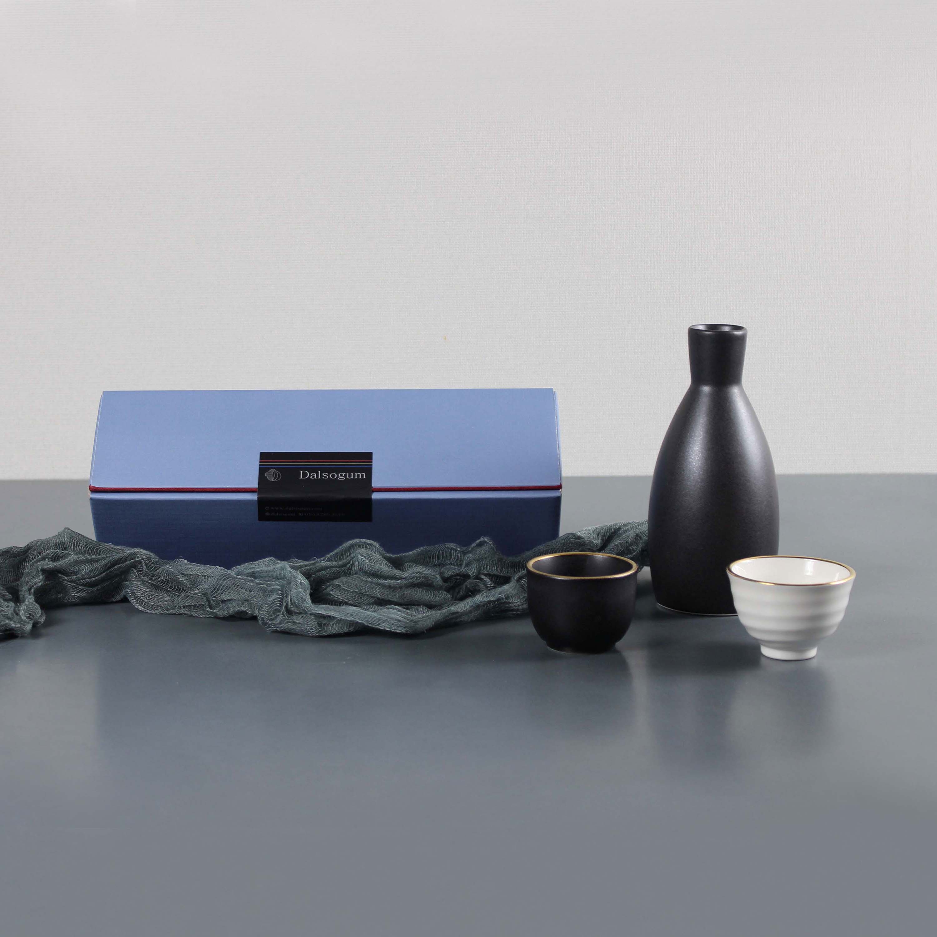 달소금 국산 도자기 선물 24K 금 골드라인 도쿠리세트 블랙 커플세트 31,420원