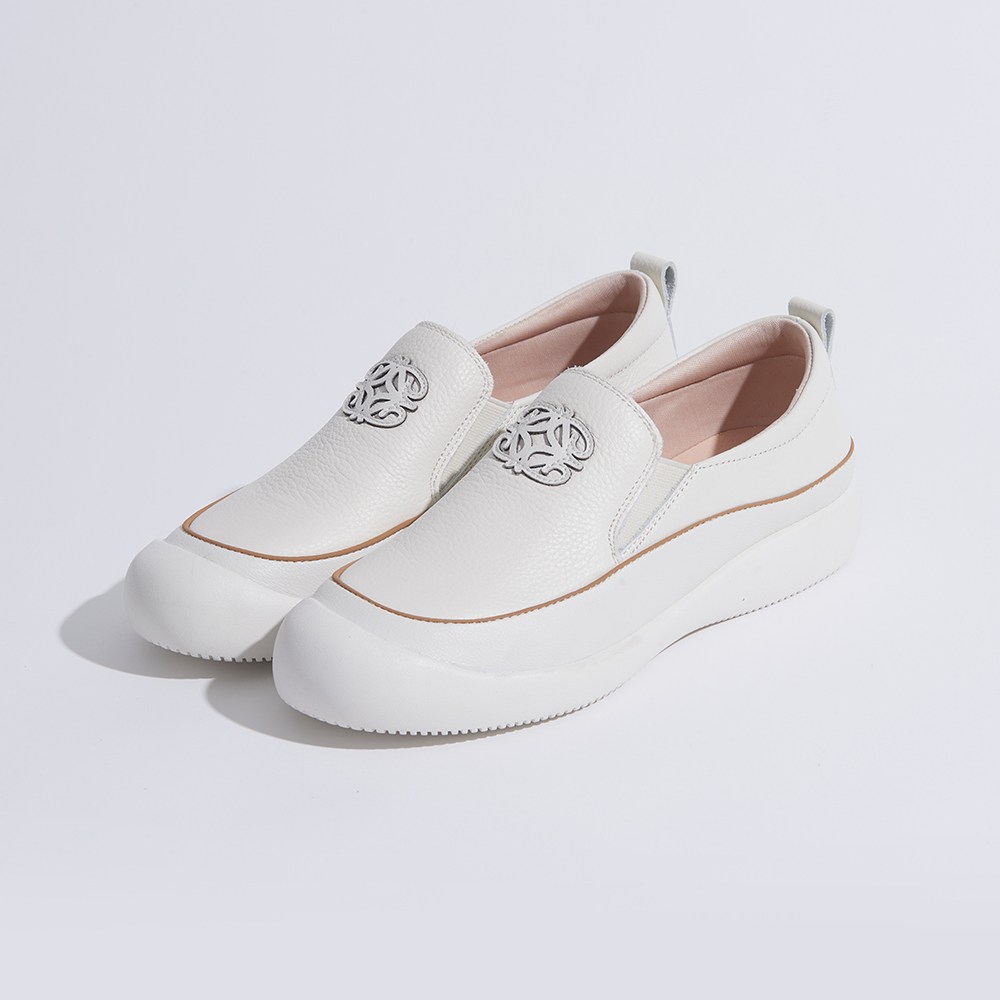 슈리오 여성 소가죽 이지워크 컴포트 슬립온 4cm 54,000원