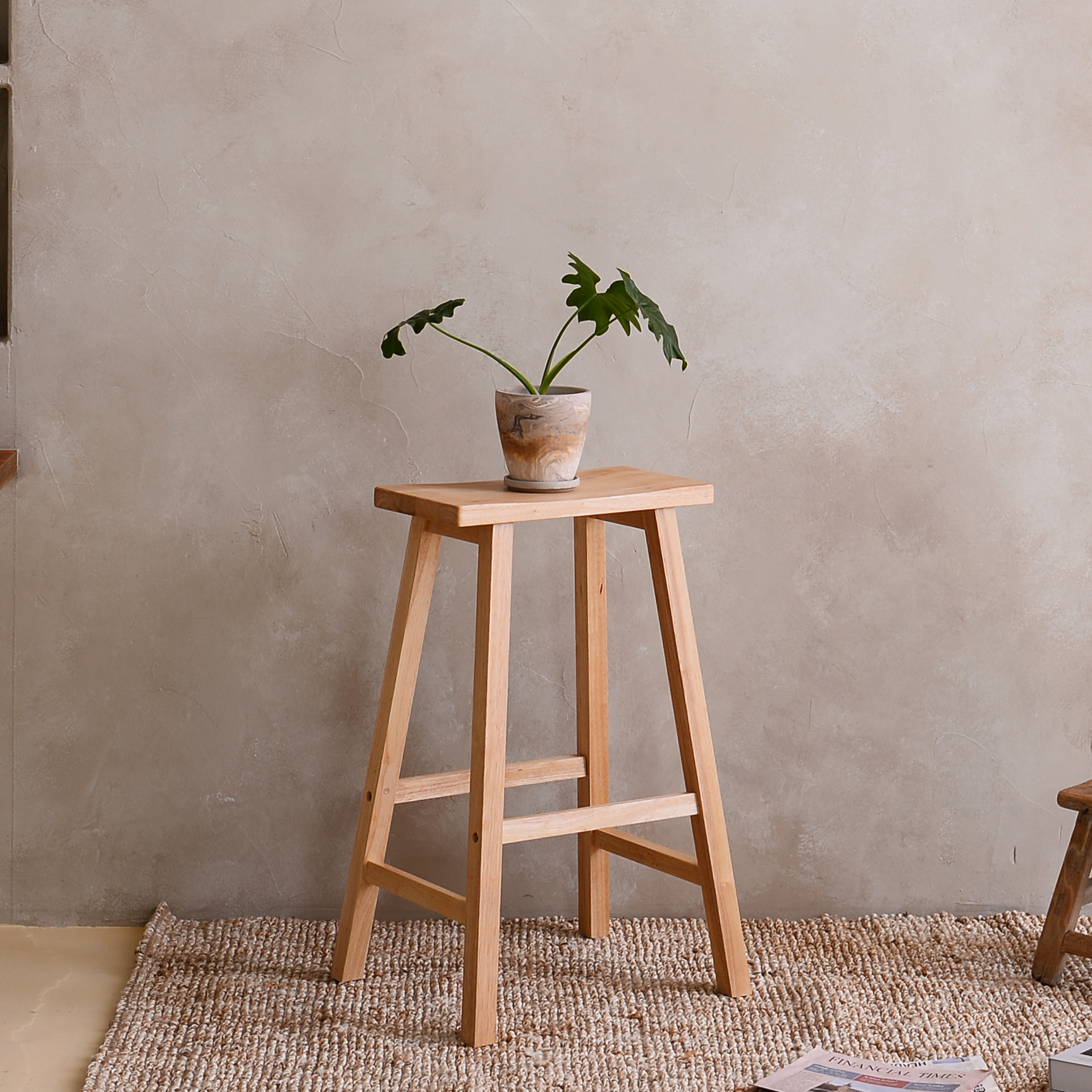 아이코닉하우스 애프터 글로우 바 스툴 43,900원