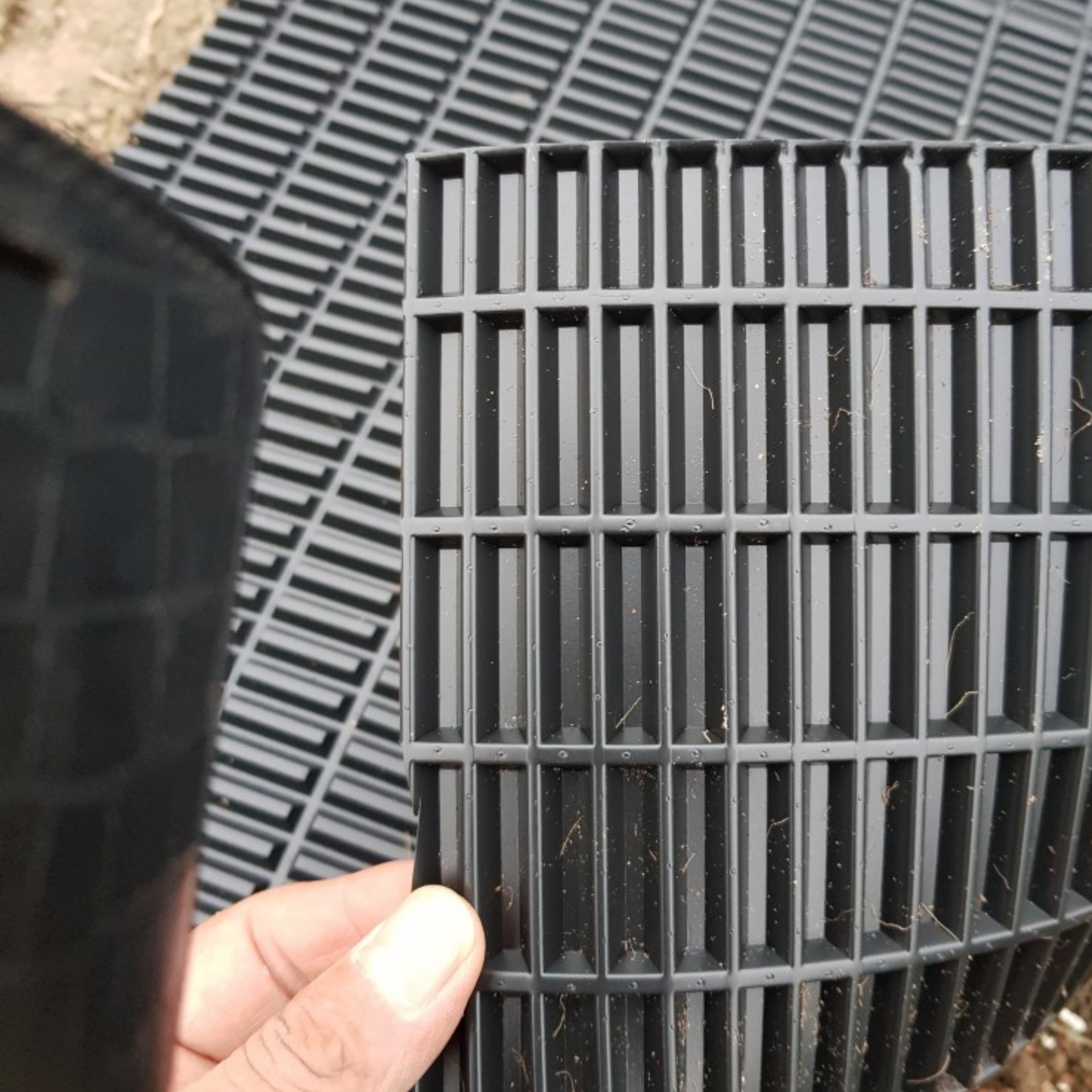 트레이매트 깔판 육묘판 육묘매트 모종판 모종 바닥, 1개 60,000원