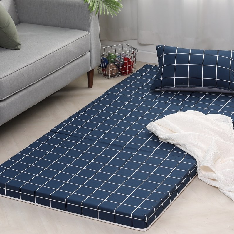 조은집 탄탄하고 편안한 3단 접이식매트리스 1인용 토퍼 HR통스폰지 펜션 호텔 기숙사 원룸 차박매트 73,900원