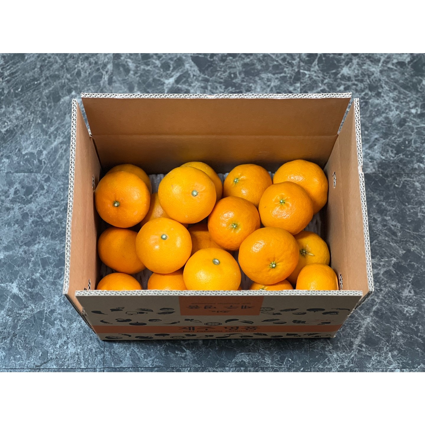 제주 만감류 혼합 세트 천혜향 한라봉 레드향 가정용 선물용 과일세트, 1박스, 가정용 한라+천혜 2.5kg 중과(10-12과 내외) 39,790원