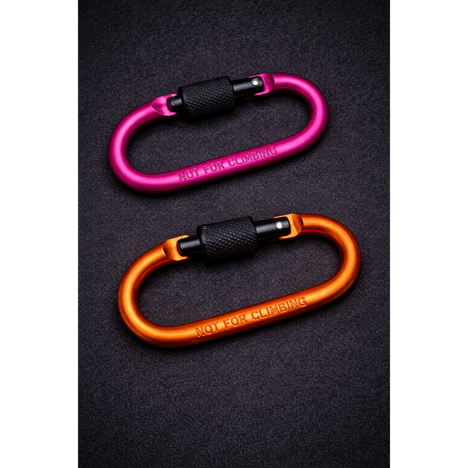 알루미늄 락킹 카라비너 5컬러 블랙 블루 퍼플 핑크 오렌지 스크류 잠금 NOT FOR CLIMBING 캠핑 키링 다용도 3,700원