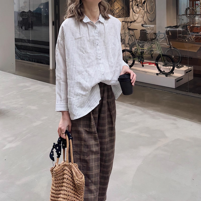 퀸앤조이 린넨의 계절 여성 린넨 스트라이프 블라우스 여름 루즈핏 데일리 셔츠 코이아 79,800원