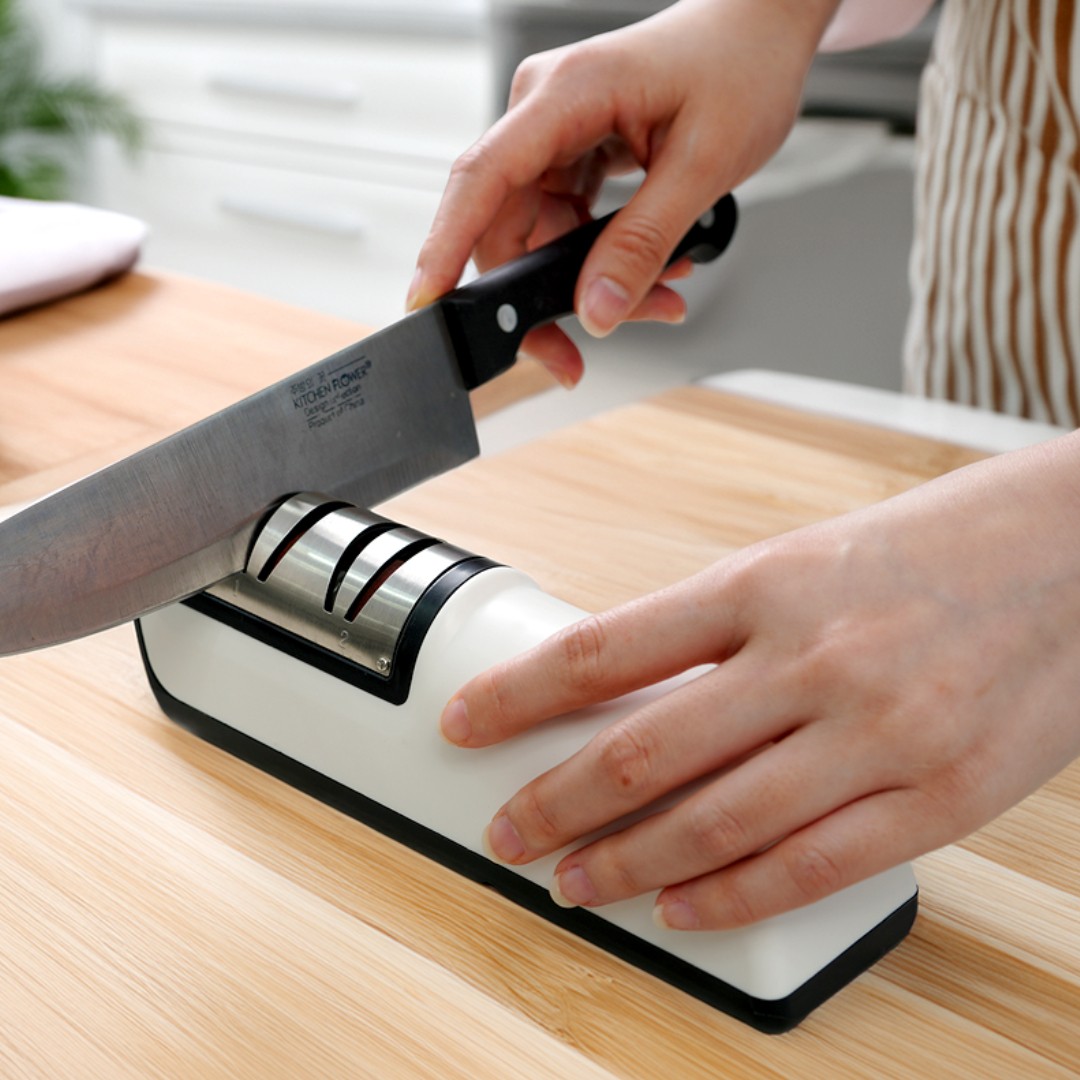 밀톤 전동 자동 칼&가위 칼갈이 기계, 1개, 화이트 29,900원