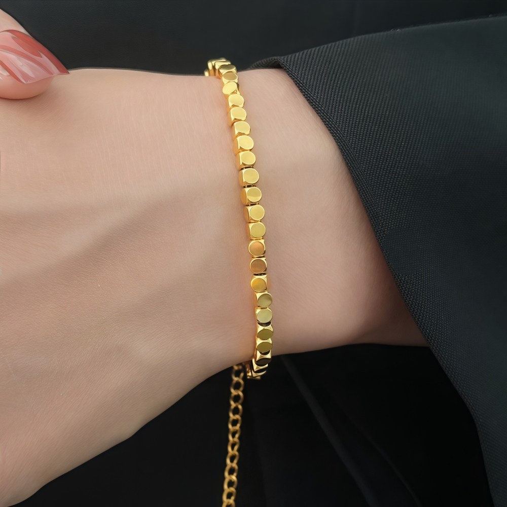 Youmi 여성 18K 도금 세련된 디자인 팔찌 데일리 착용 LK04 68,000원
