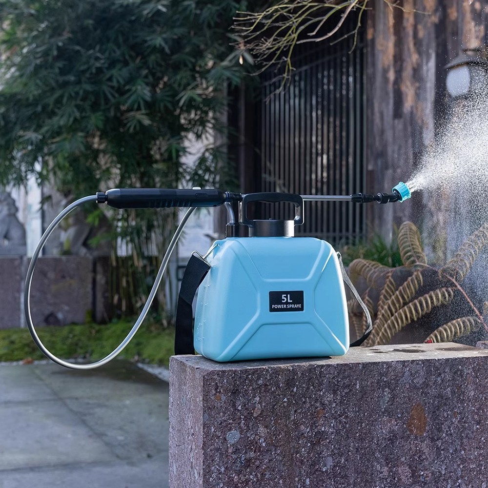 SEVOREN  휴대용 전동 소독 농약살포 압축분무기 5L 28,900원