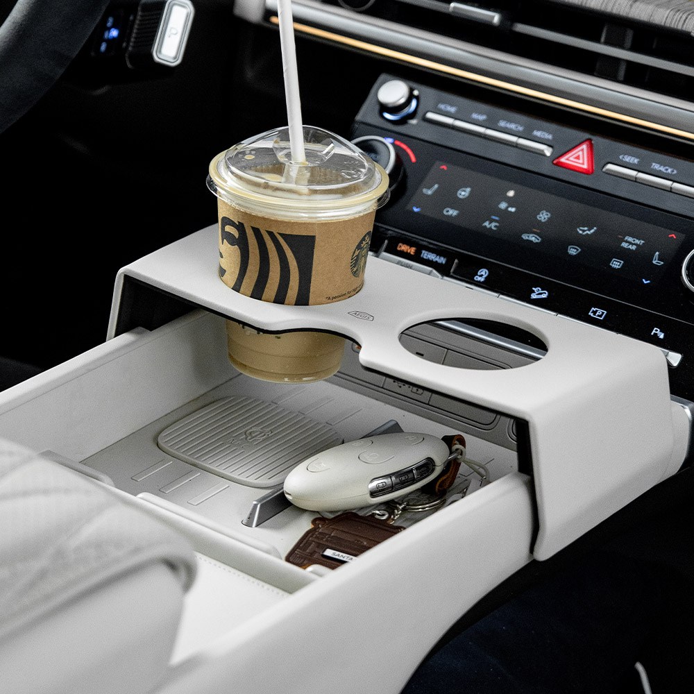 이지스 싼타페 MX5 차량용 컵홀더 가죽 자동차 콘솔박스 트레이, 1개 33,400원