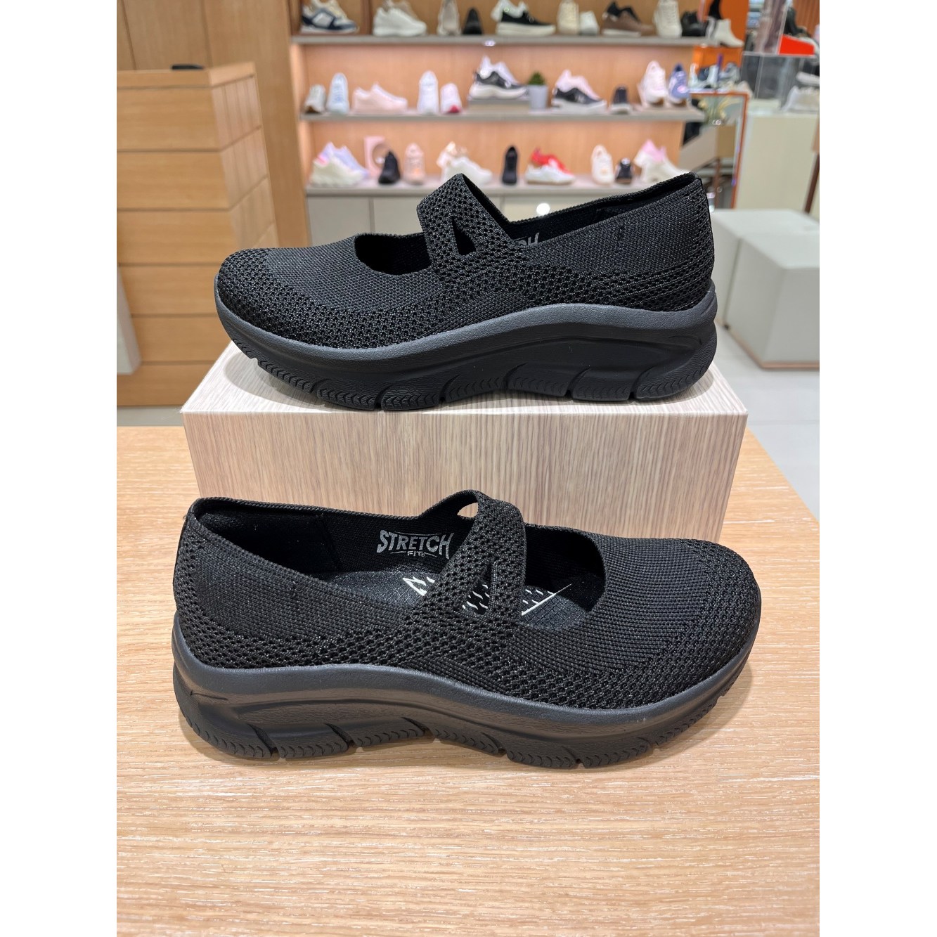 스케쳐스USA 여성 아치핏 모던 컴포트 디럭스 슬립인스 SC0WFCGX161_PC 139,000원