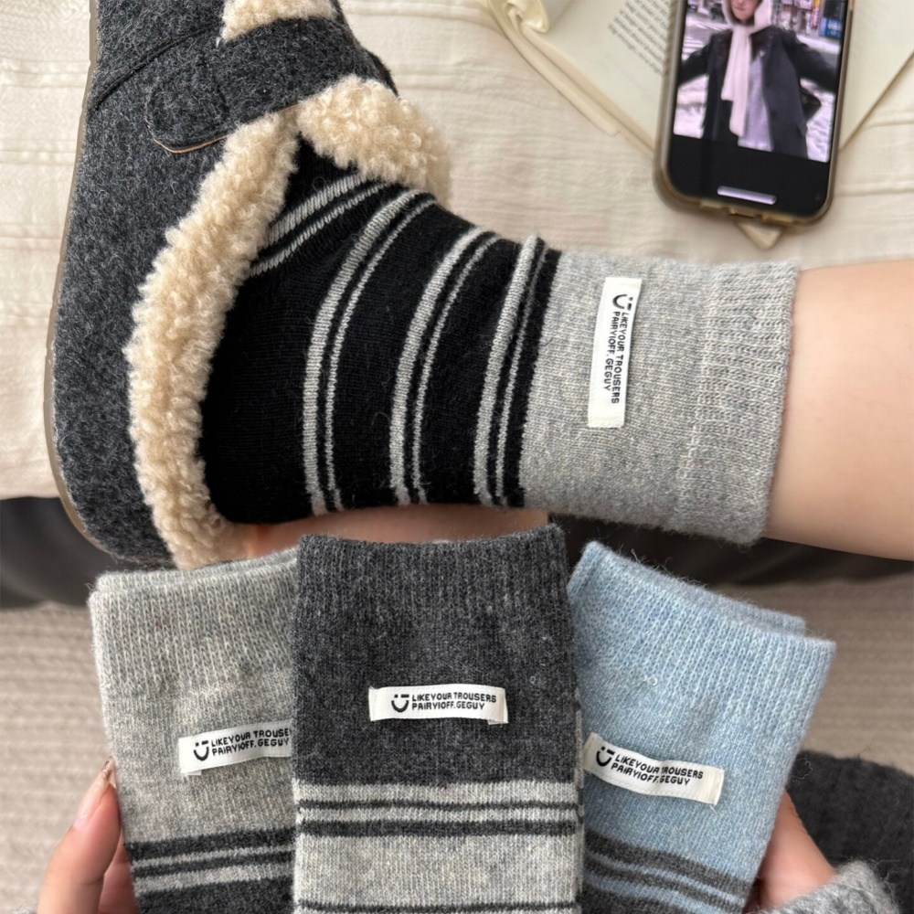 Banjiwu 여성 양말 귀여운 고양이 겨울 양말 중목 양말 장목 양말 중목 양말 도톰한 보온 운동 무압박 면 양말 4족 세트 8,990원