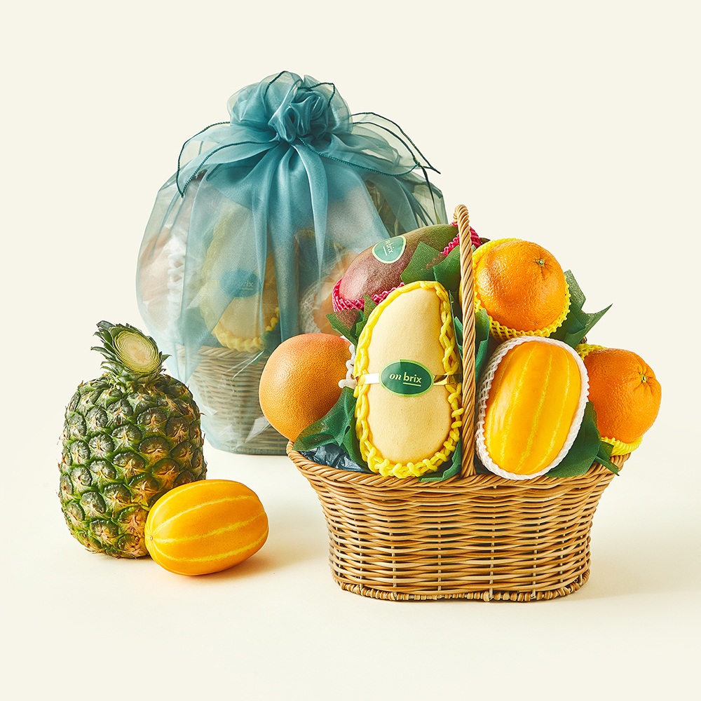 [로켓프레시] 온브릭스 과일바구니 6종 중형 3호 3.5kg + 보자기 79,900원