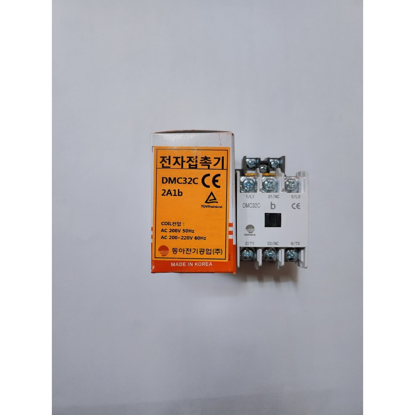 동아전기 DMC32c 2A1b 220V 전자접촉기 기기용 마그네트 국산 13,650원