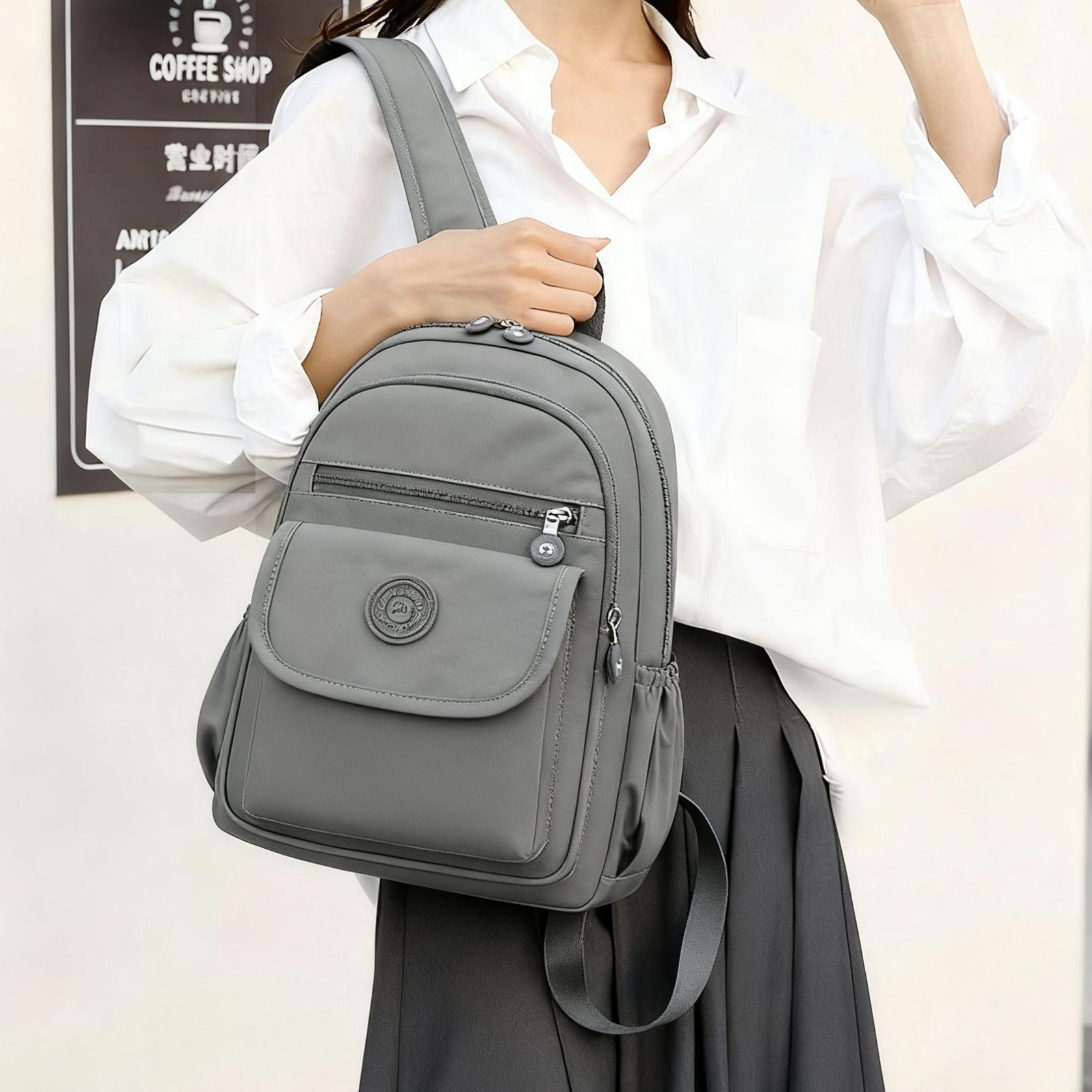 여성 백팩 소박한 캐주얼 단색 배낭 대용량 패션 다용도 데일리 출퇴근 여행용 여성 19,800원