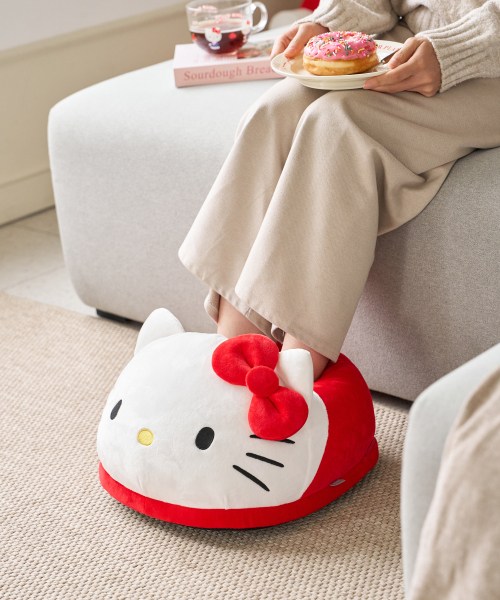 INKO 산리오 헬로키티 풋워머 USB 온열 발난로 찜질기 87,900원