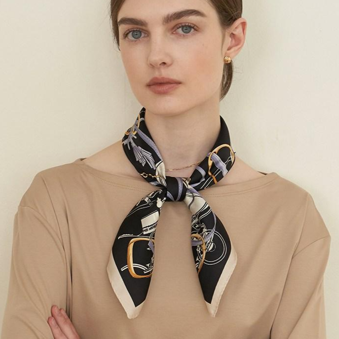 엘르 마차라인 실크 정사각 스카프 SE831S301 22,660원