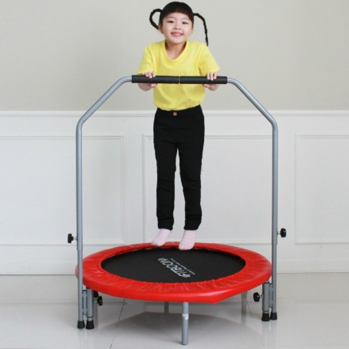 핏분 접이식 트램폴린 밴드형 실내 유아 성인 유산소 점핑보드 운동기구 무소음 100kg, 색상랜덤 33,000원