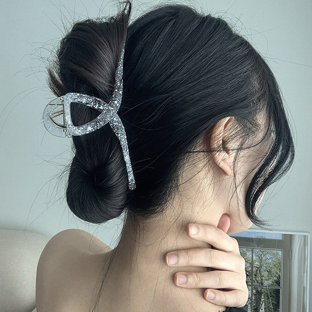 15cm 대왕 특대 유광 왕 꼬임 올림머리 헤어 집게핀 6,800원