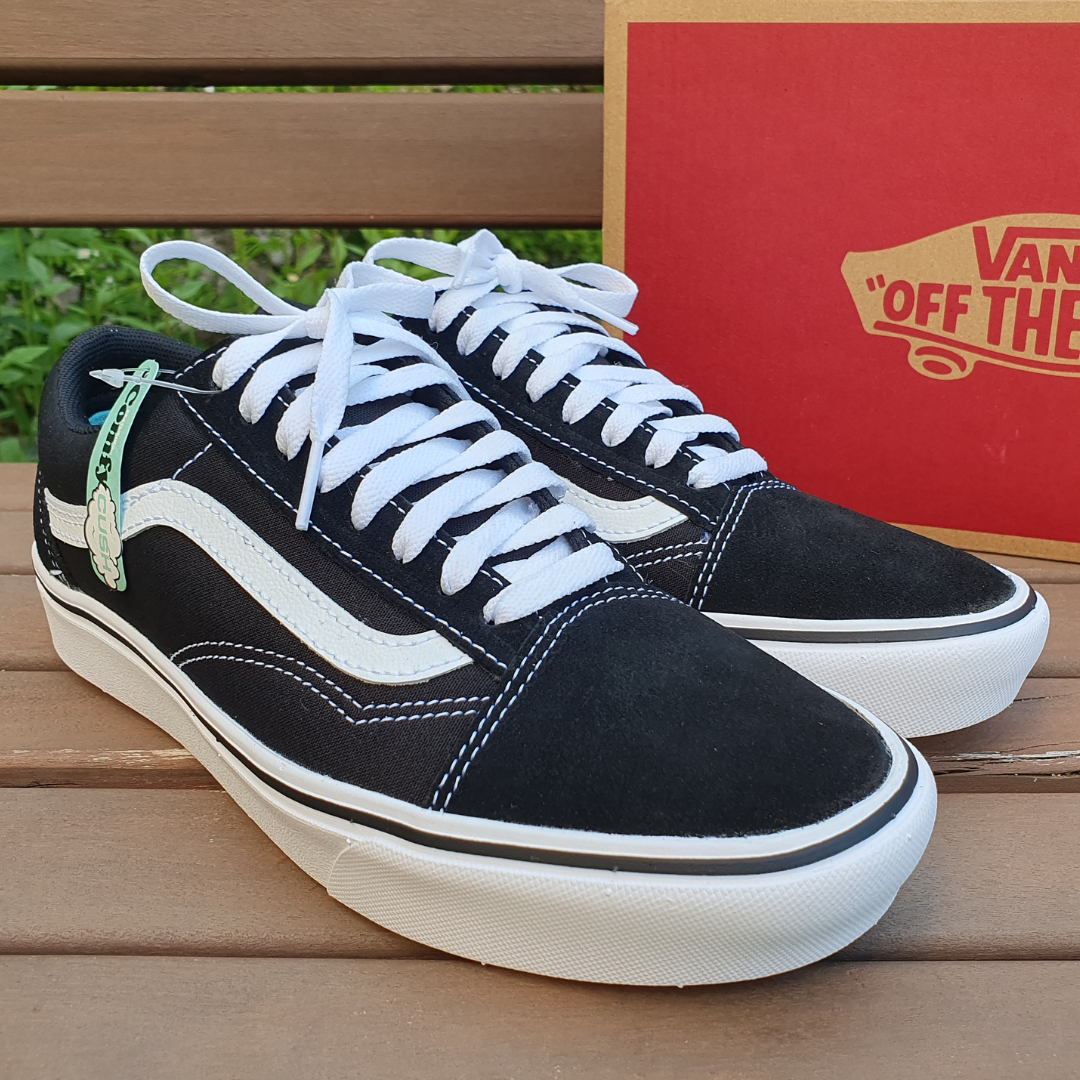 [매장판] 반스 컴피쿠시 올드스쿨 스니커즈 블랙 남녀공용 커플운동화 89,000원