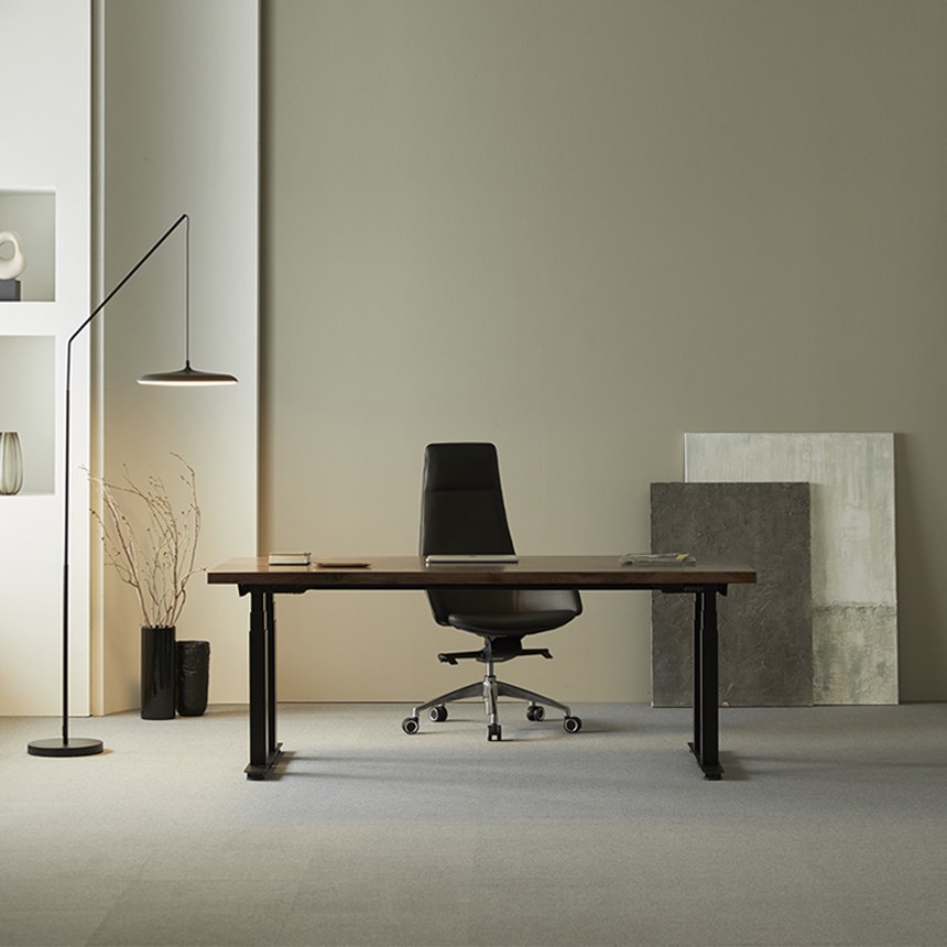 에렉투스 하드우드 원목상판 리낙 쿼드 모션데스크 월넛 1800x850x45 프리미엄 3,813,000원