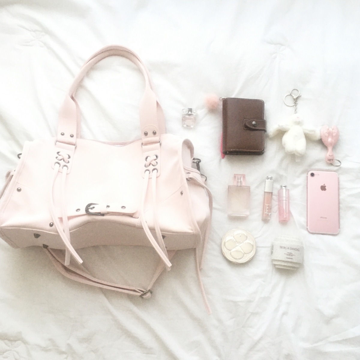 [무료배송] 핑크 여성가방 여행 대학생가방 노트북가방 빅백 보부상백 데일리 아이패드가방 숄더백 46,000원