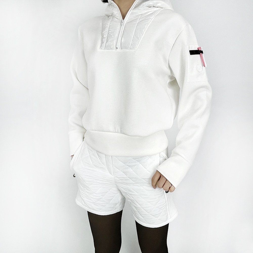 투솜 겨울골프바지 겨울골프반바지 패딩골프반바지 옆니트 누빔 골프반바지 스판 숏팬츠 패딩 보온 기모 방풍 봄 가을 겨울 여성골프웨어 68,400원