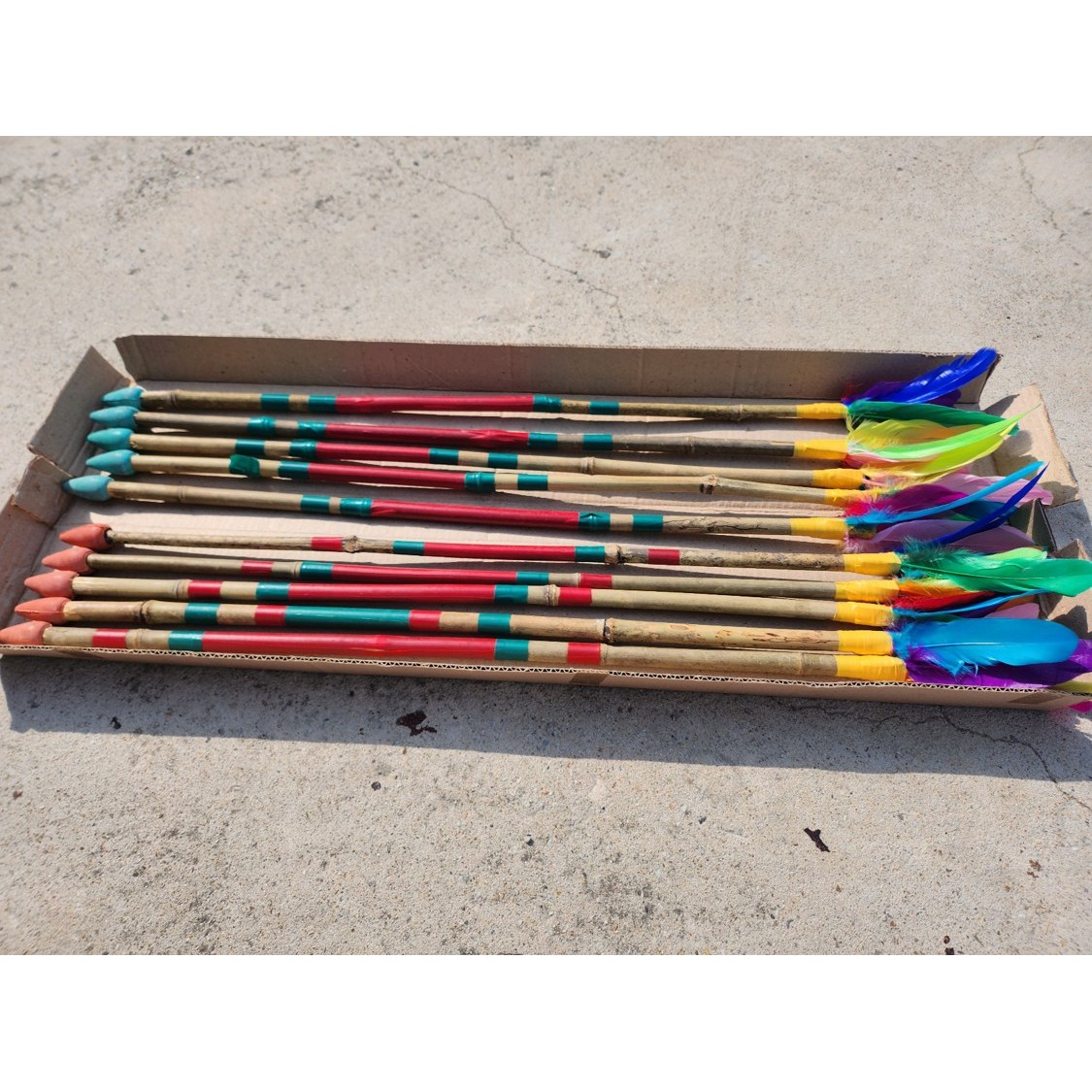 민속마당 국내 자체제작 깃털화살세트(투호+깃털화살10개) 민속놀이 전통놀이 대나무 화살, 1세트, 대나무화살 77,000원