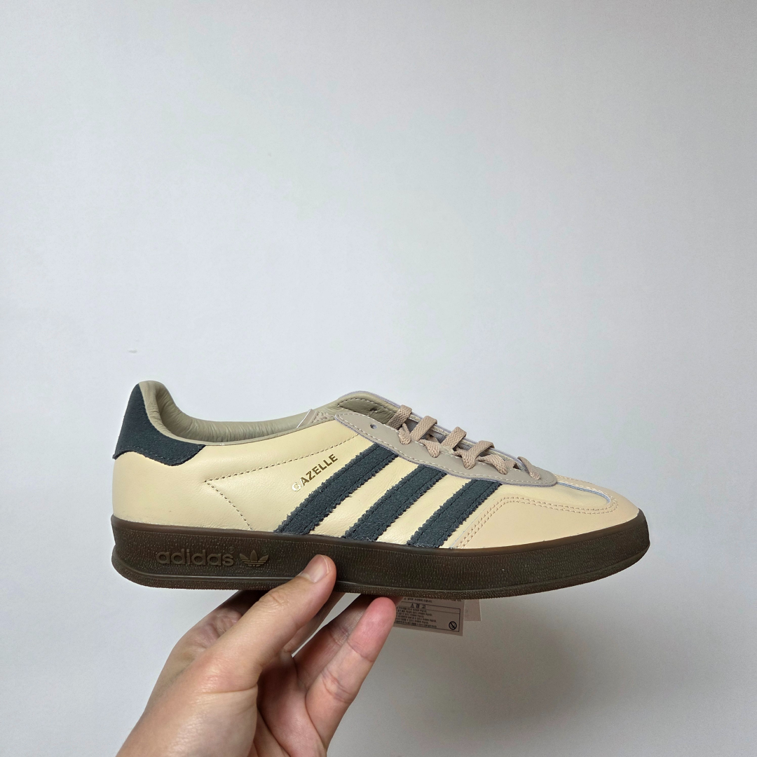 아디다스 가젤 인도어 샌드 스트라타 레전드 아이비 99,000원