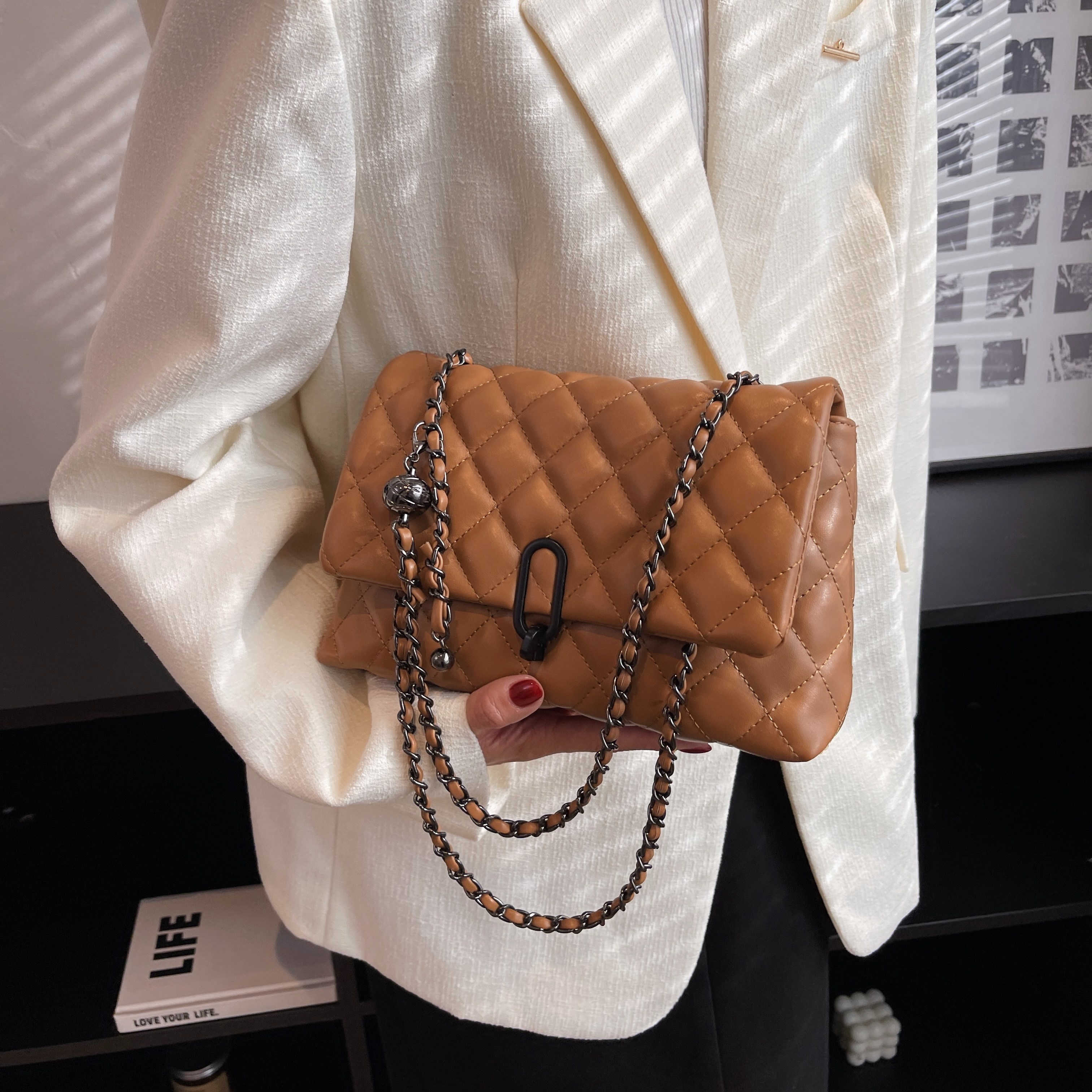 란몰 여성 가죽 퀼팅 체인백 데일리 숄더 크로스백 22,500원