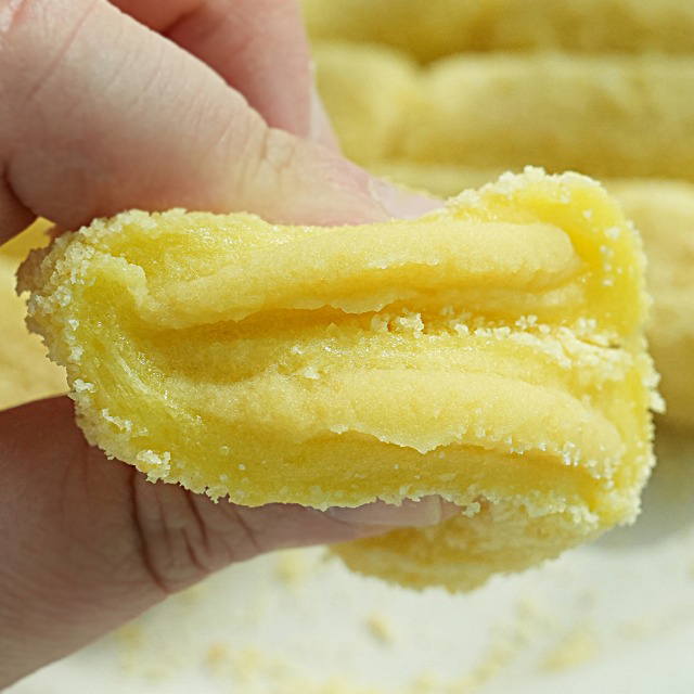 바나나떡 촉촉하고 쫀득한 바나나향 가득한 바나바나떡, 10개, 47g 11,900원