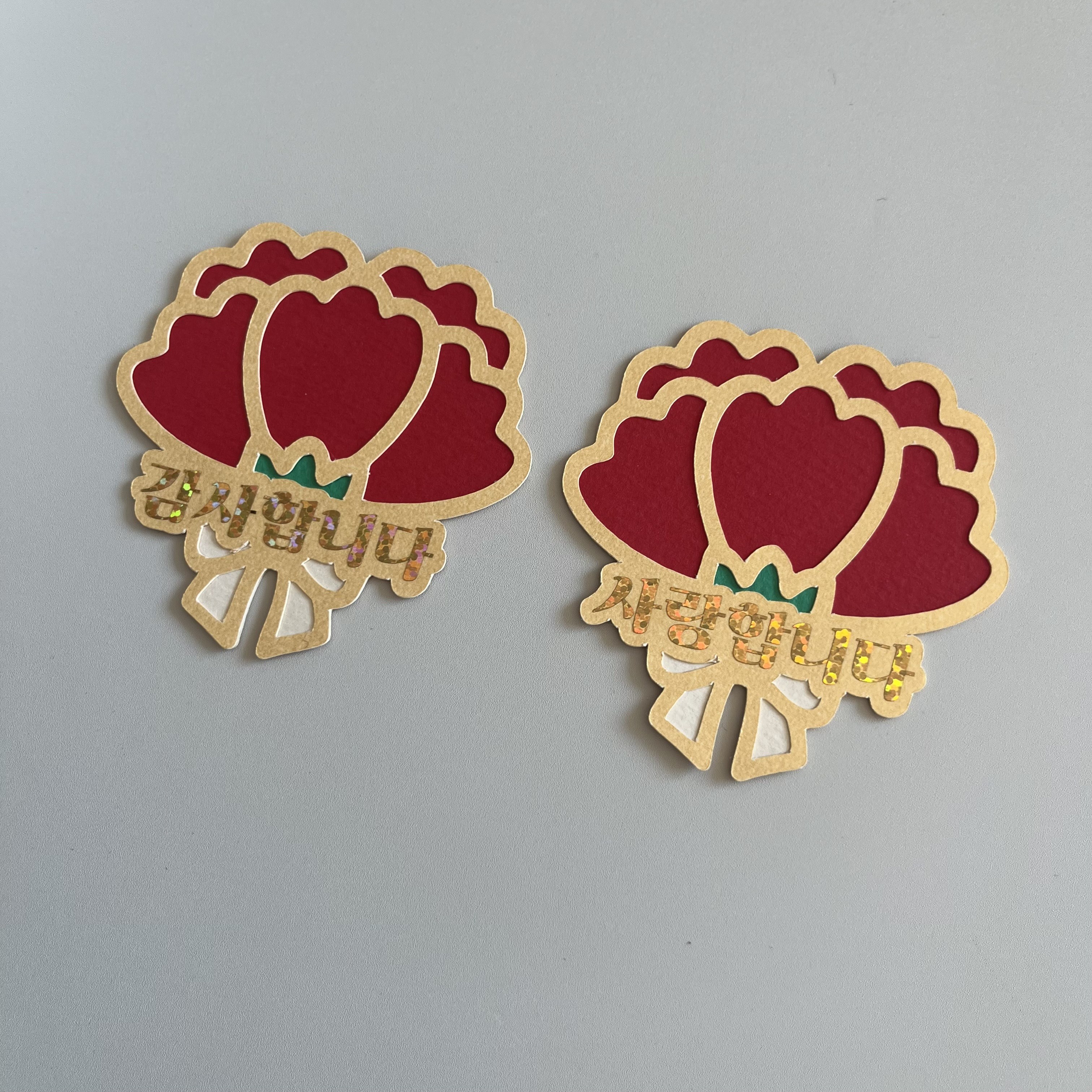 디어러브토퍼 카네이션 자석 브로치 어버이날 스승의날 기념일 이벤트 감사합니다 사랑합니다 4입세트 12,000원