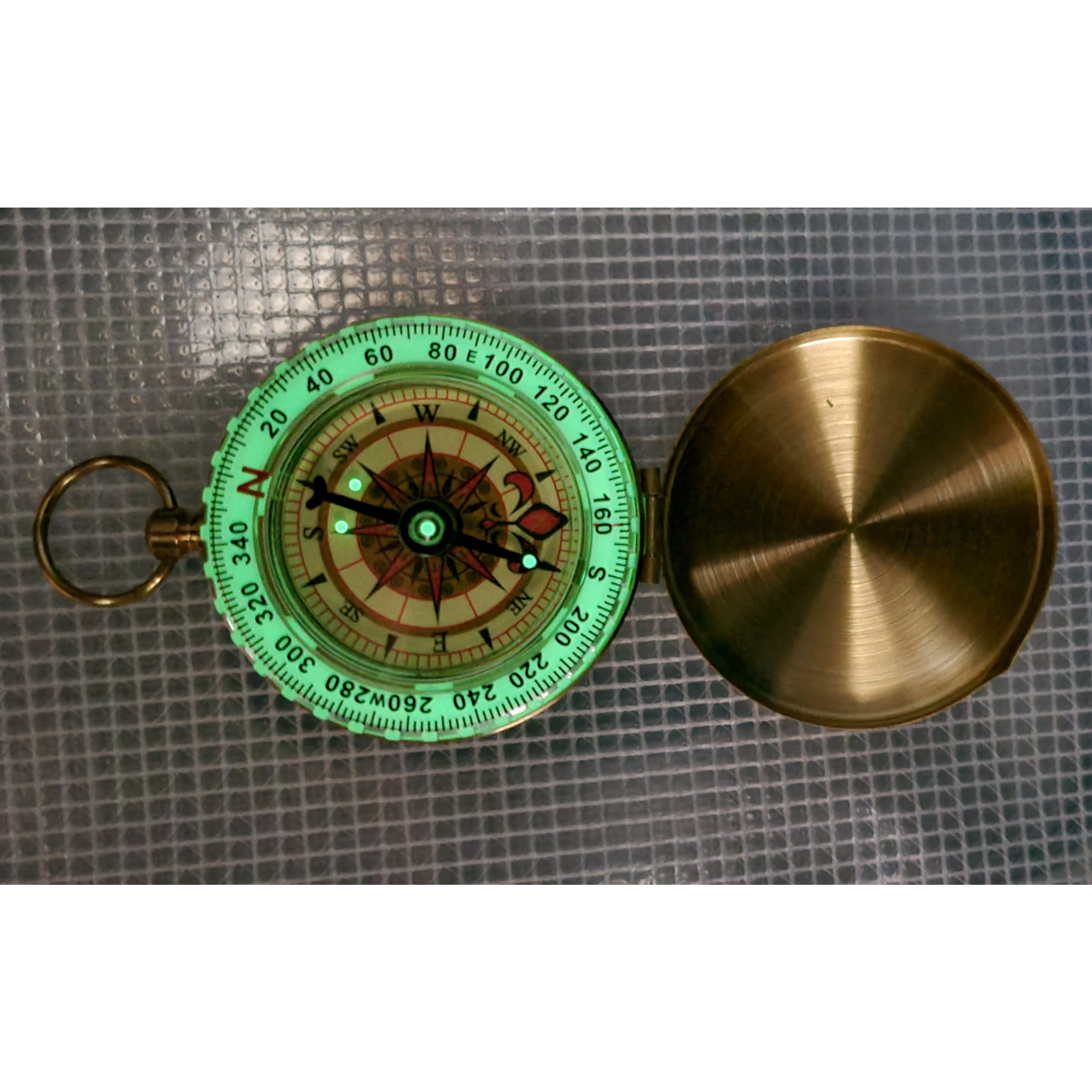 클래식 휴대용 방수 야광나침반 초정밀 지도 나침반 아웃도어 학습용 미니 야영 여행 길찾기 등산 선박용 레저 전문가용 낚시, 1개 9,800원