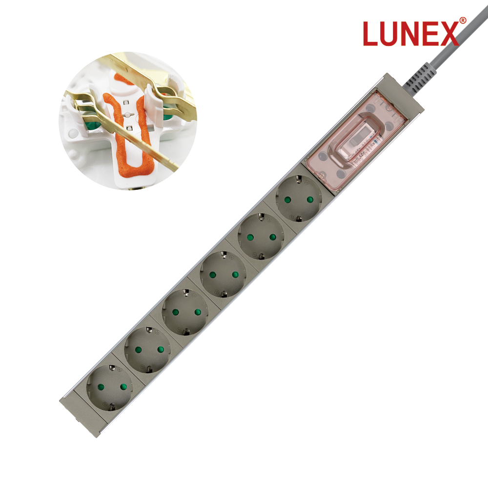 국산 알미늄 배선차단 6구 화재예방 자동소화 서버탭 멀티탭 에어컨 온풍기 냉동고 냉장고 건조기 고전력 대용량 고용량 4000W 리드선 코드선 루넥스 117,000원