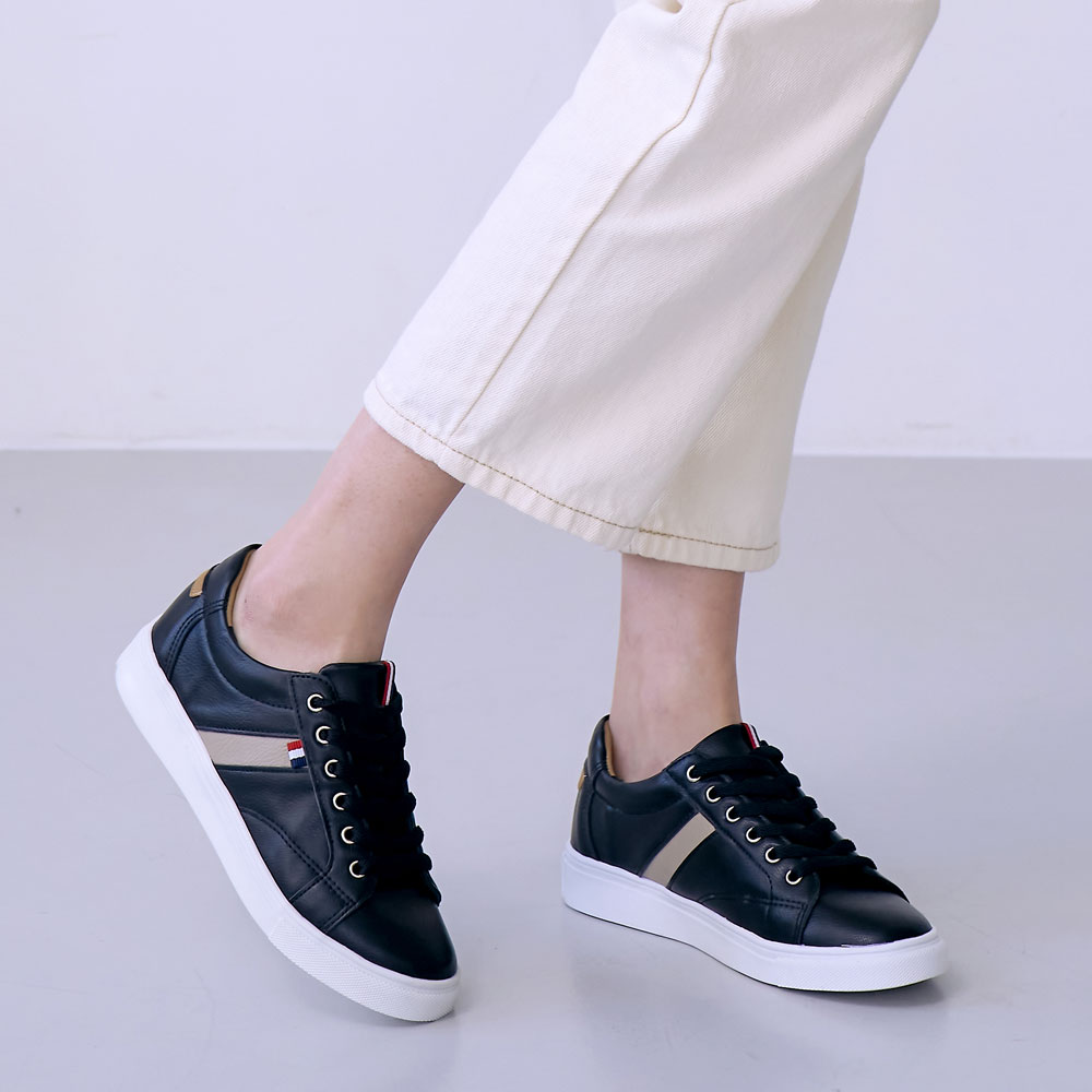 에스유니 깔끔한 데일리 포인트 남여공용 스니커즈 운동화 단화 캐주얼화 3cm 42,900원