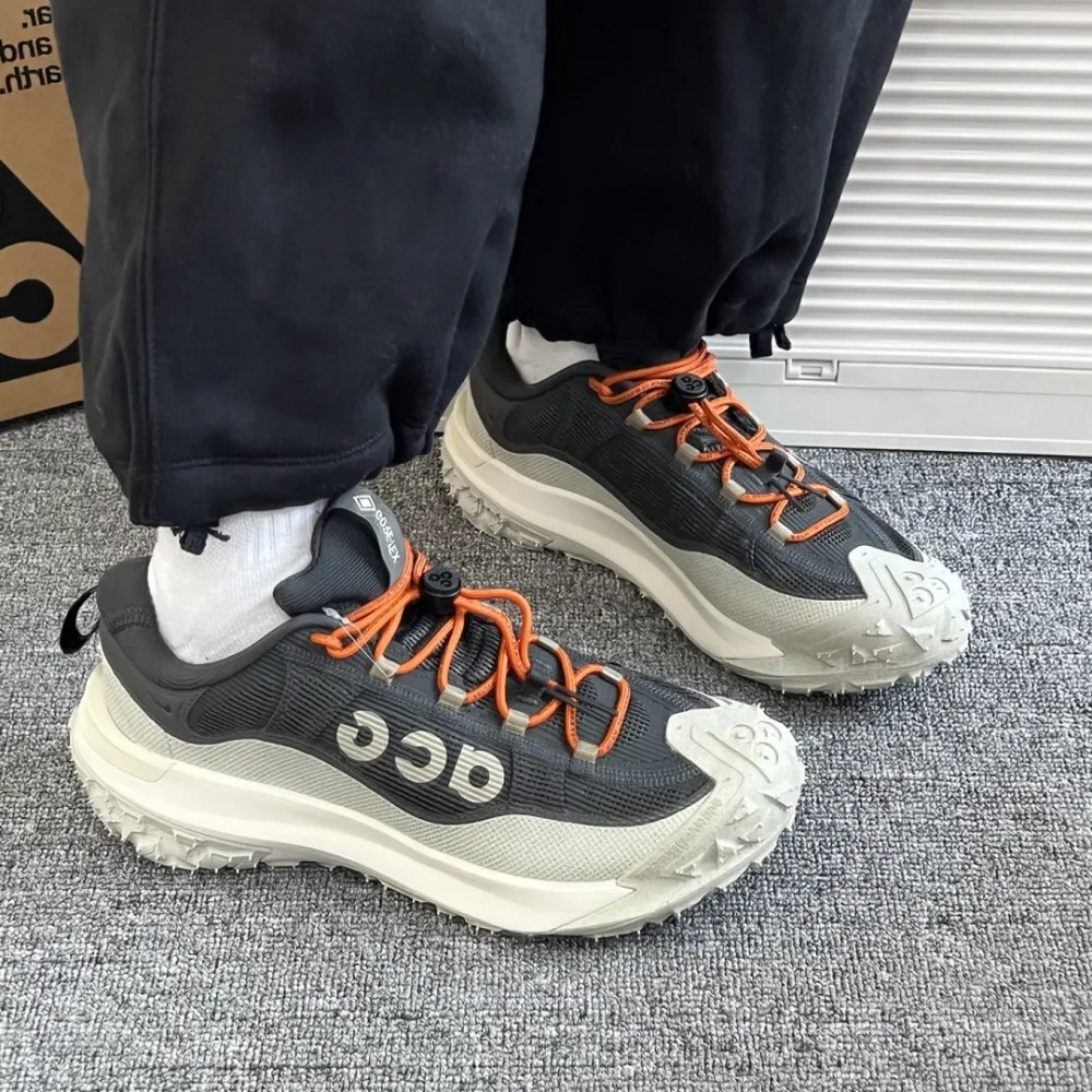 나이키 ACG 마운틴 플라이 2 로우 고어텍스 등산 운동화 트래킹 화 블랙 HF6245-002 182,000원